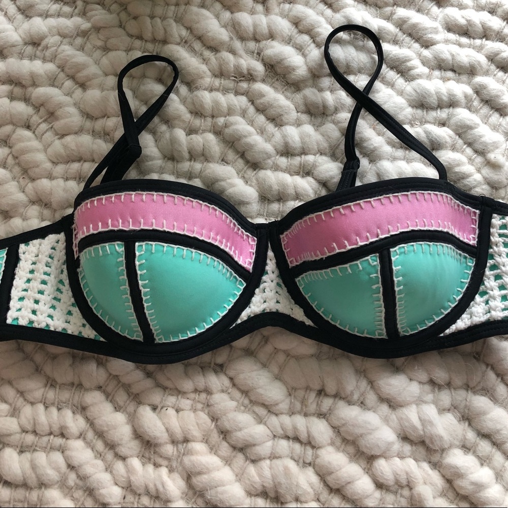 🌸Triangl Bathing Suit Top